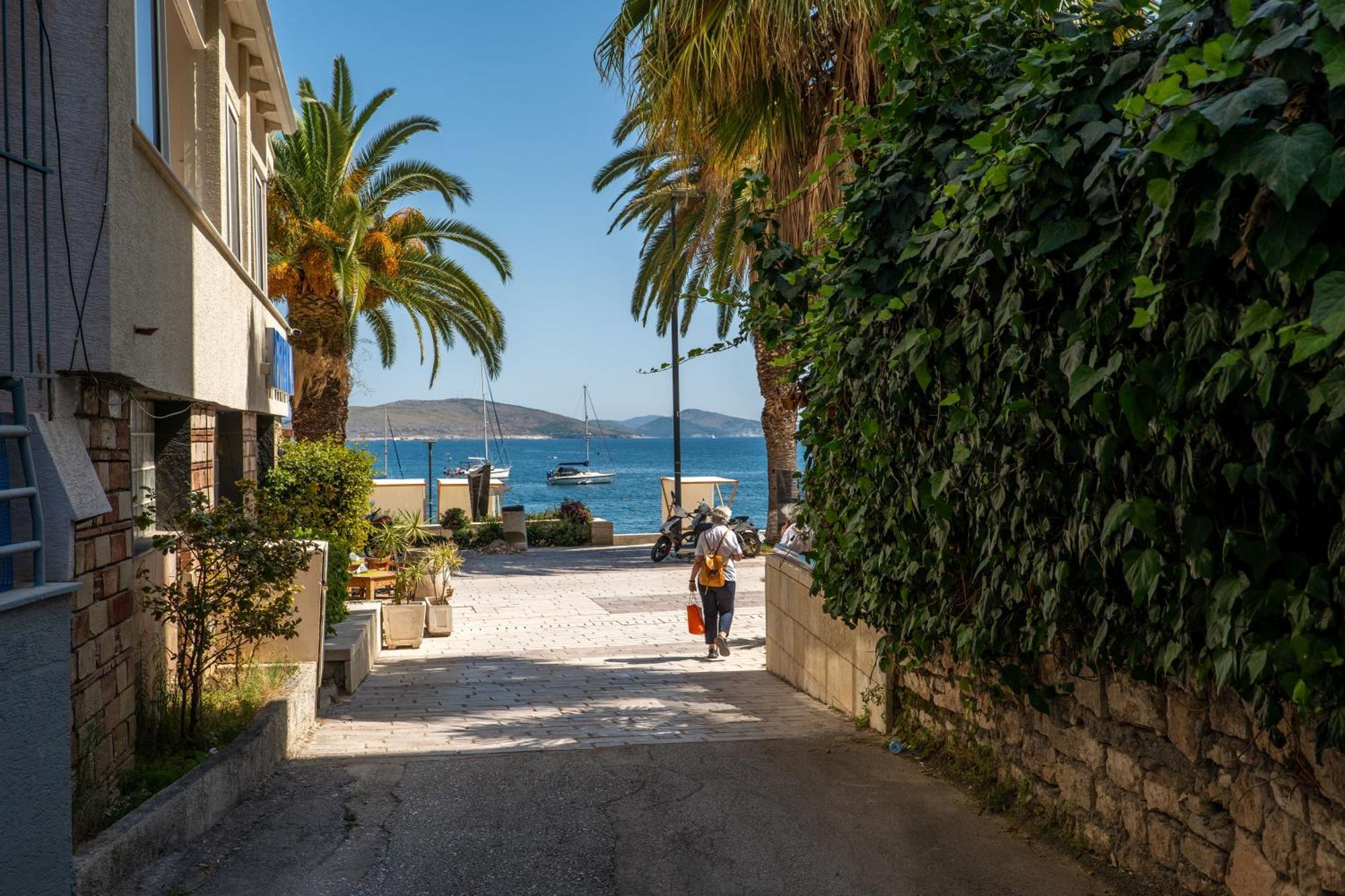Meraki Hotel Sarandë Esterno foto