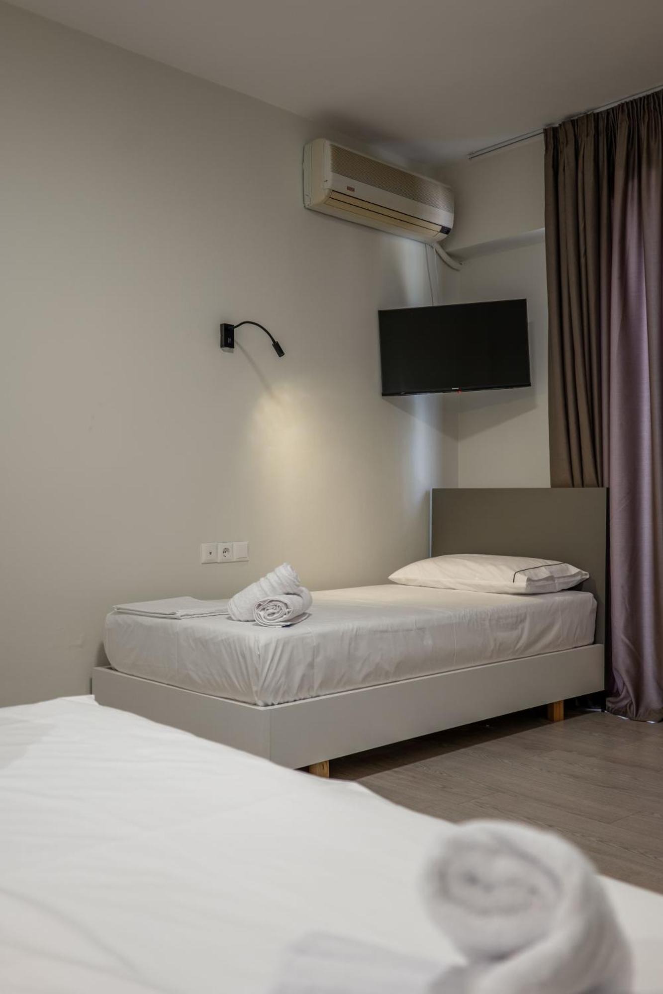 Meraki Hotel Sarandë Esterno foto